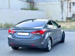 Hyundai Elantra-7