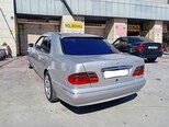 Mercedes E 300-6