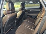 Kia Sorento-12