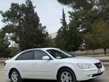 Hyundai Sonata-4