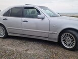 Mercedes E 230-3