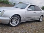 Mercedes E 230-4