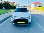 Mitsubishi Outlander-1