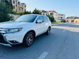Mitsubishi Outlander-2