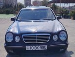 Mercedes E 320 4MATIC-18