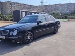 Mercedes E 320 4MATIC-17