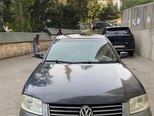 Volkswagen Passat-1