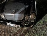 Mercedes E 220-2