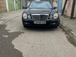 Mercedes E 320-1