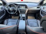 Hyundai Sonata-12