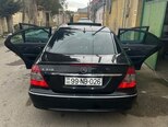 Mercedes E 320-11