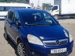 Opel Zafira-8