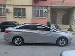 Hyundai Sonata-2