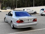 Mercedes E 280-7