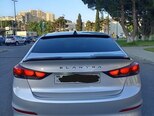Hyundai Elantra-3