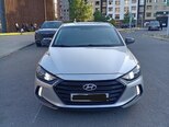 Hyundai Elantra-2