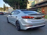 Hyundai Elantra-5