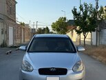 Hyundai Accent-1