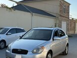 Hyundai Accent-2