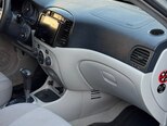 Hyundai Accent-10