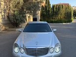 Mercedes E 280-1