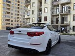 Kia Optima-4