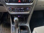 Hyundai Sonata-16