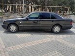 Mercedes E 230-2