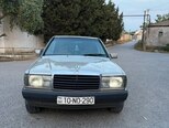 Mercedes 190-1