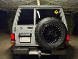 Toyota Land Cruiser-5