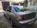 Kia Shuma-6