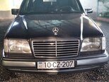 Mercedes 220 E-1