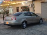 Volkswagen Passat-4