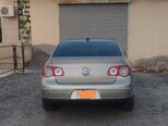 Volkswagen Passat-6