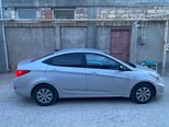 Hyundai Accent-2