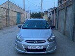 Hyundai Accent-1