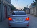 Hyundai Accent-3