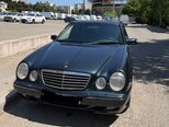 Mercedes E 270-1