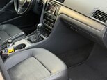Volkswagen Passat-14