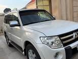 Mitsubishi Pajero-2