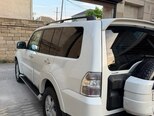 Mitsubishi Pajero-8