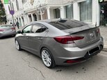 Hyundai Elantra-11