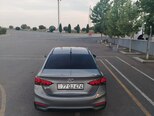 Hyundai Accent-2