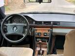 Mercedes 230 E-8