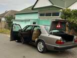 Mercedes 230 E-7