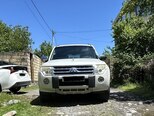 Mitsubishi Pajero-1
