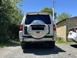 Mitsubishi Pajero-2