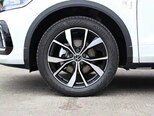 Volkswagen T-Roc-13