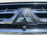 Mitsubishi Pajero-12
