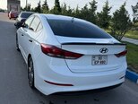Hyundai Elantra-8